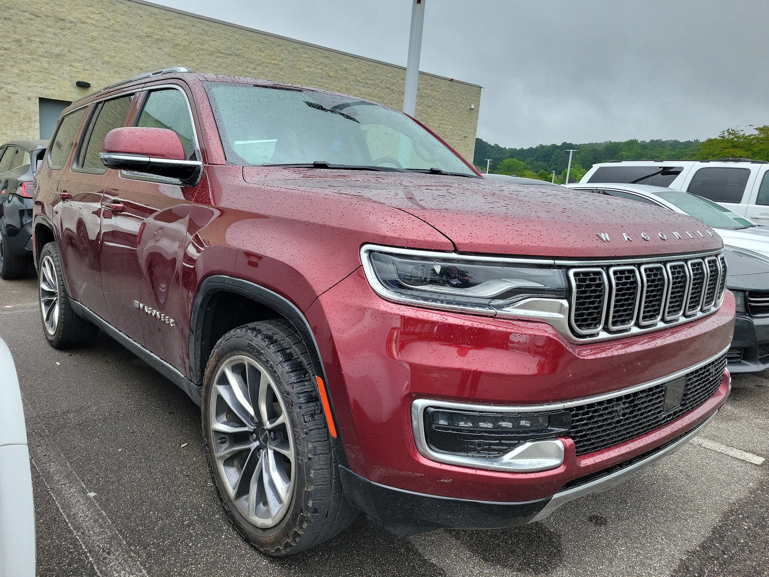 2022 Jeep Wagoneer Series III's photo