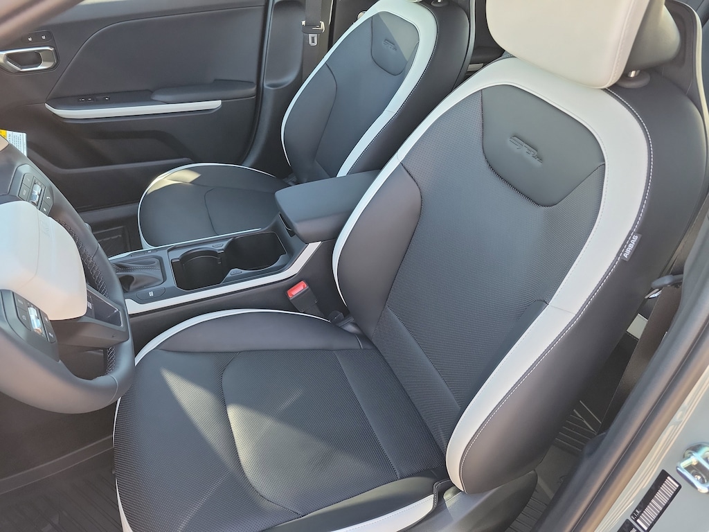 New 2025 Kia K4 GT-Line Sedan