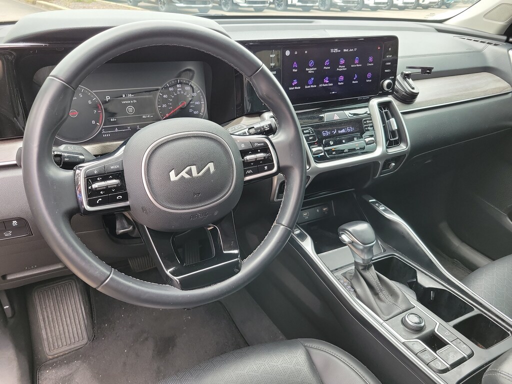 Used 2022 Kia Sorento EX SUV