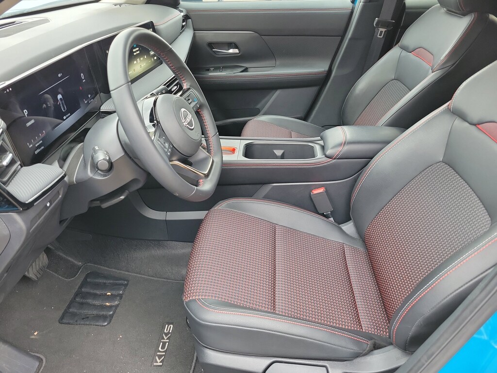 Used 2025 Nissan Kicks SR SUV