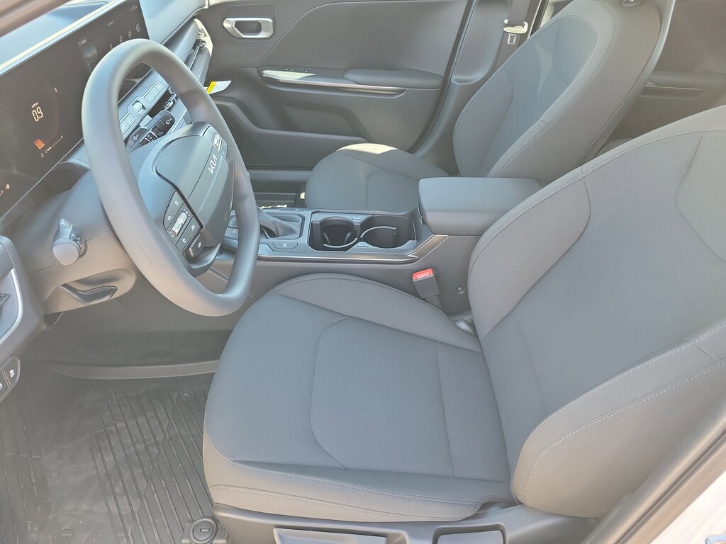 New 2026 Kia K4 LXS Sedan