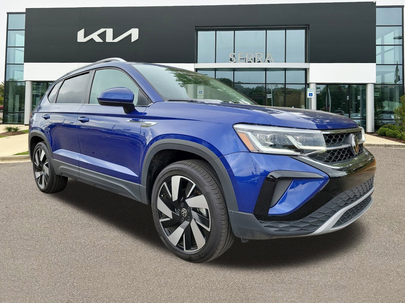 2024 Volkswagen Taos SEL's photo