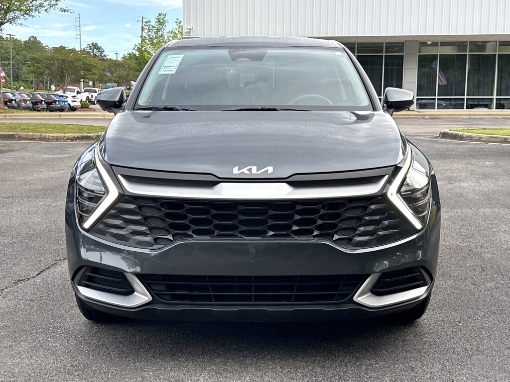 Used 2025 Kia Sportage LX SUV
