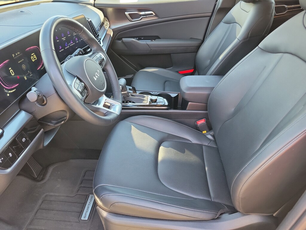 Used 2025 Kia Sportage EX SUV