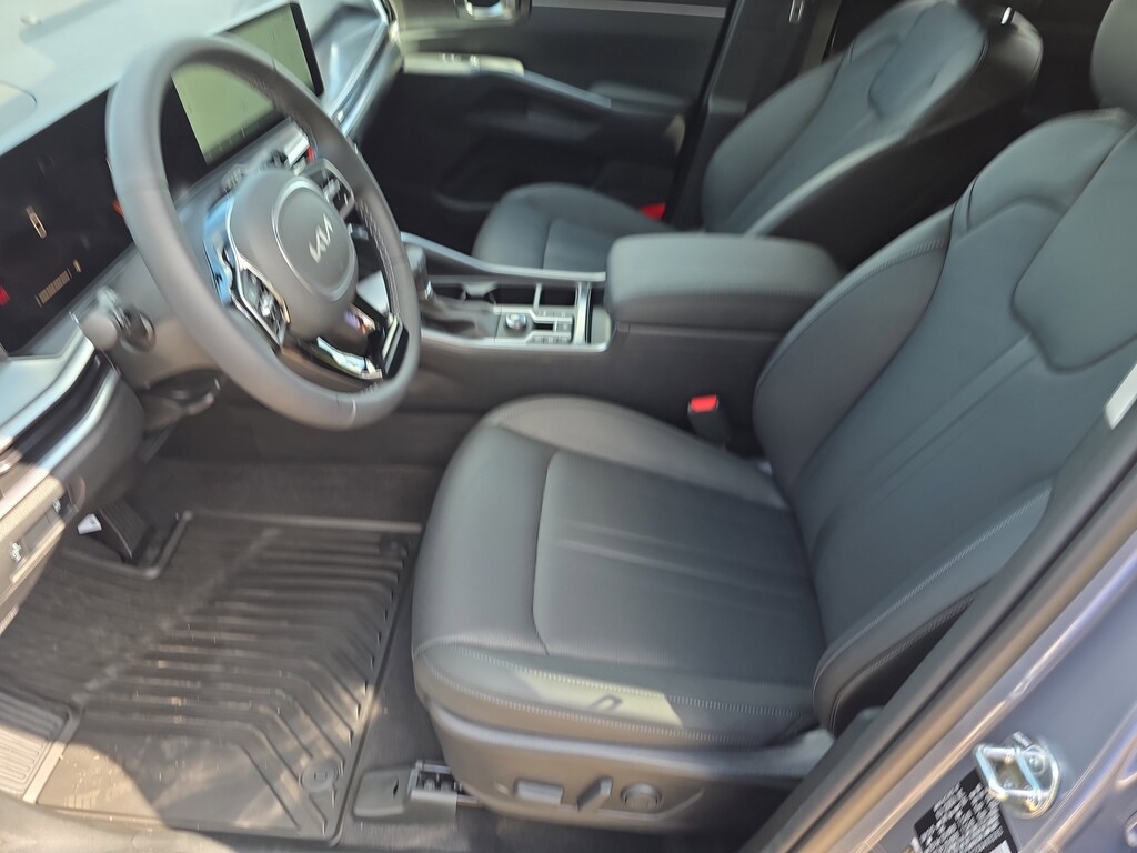 New 2025 Kia Sorento S SUV