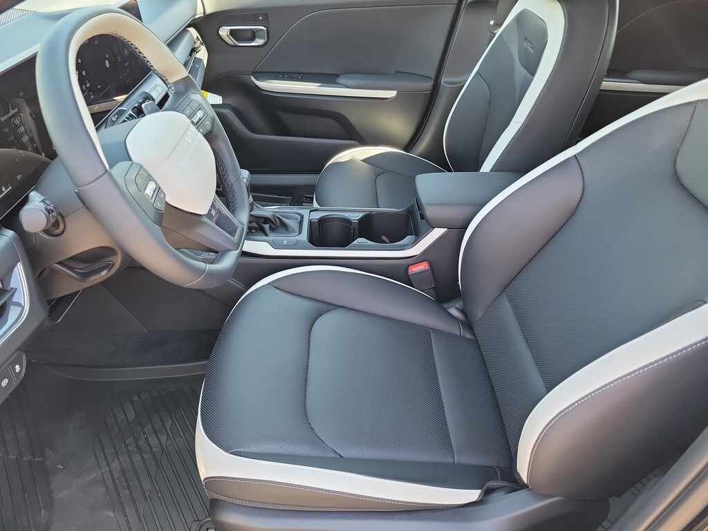 New 2025 Kia K4 GT-Line Turbo Sedan