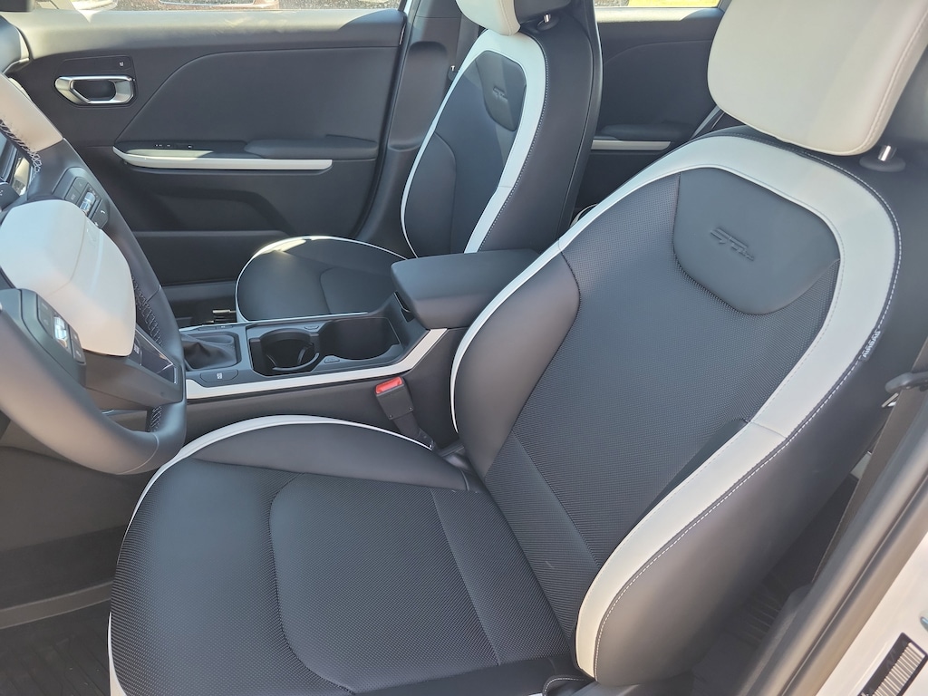 New 2025 Kia K4 GT-Line Turbo Sedan