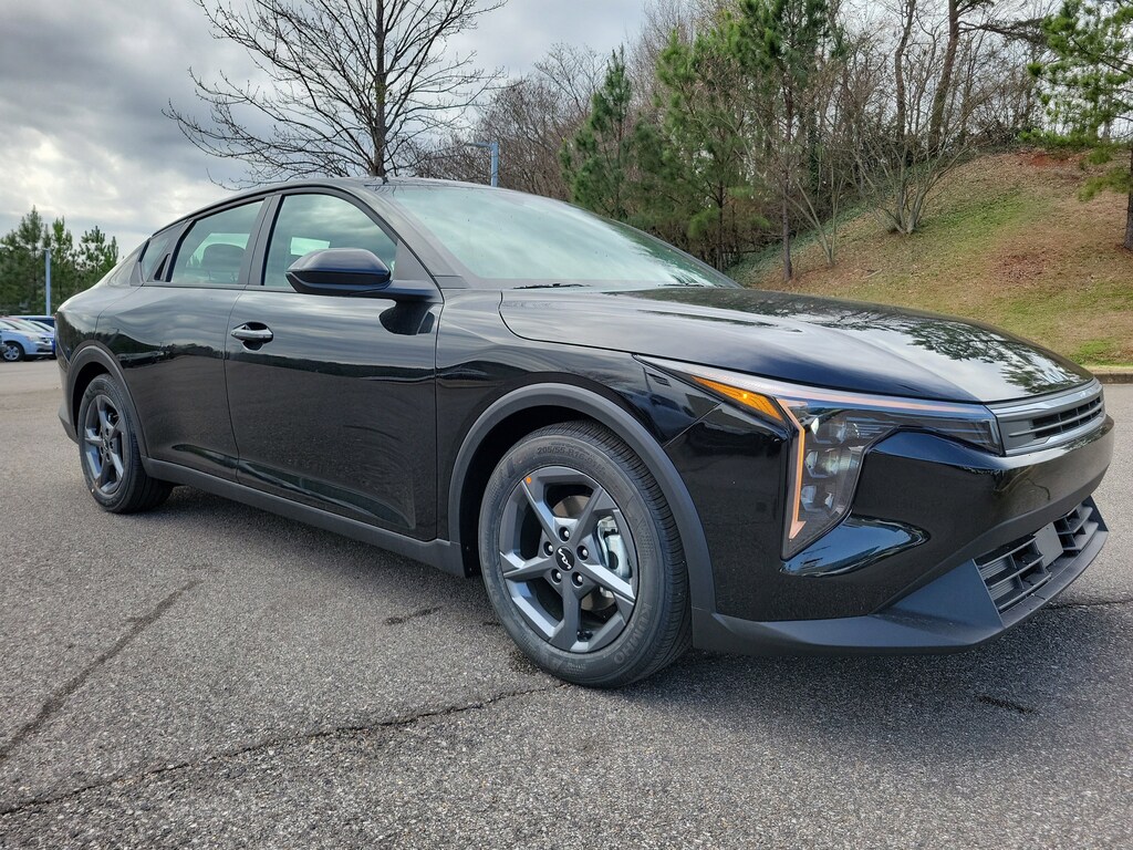 New 2026 Kia K4 LXS Sedan