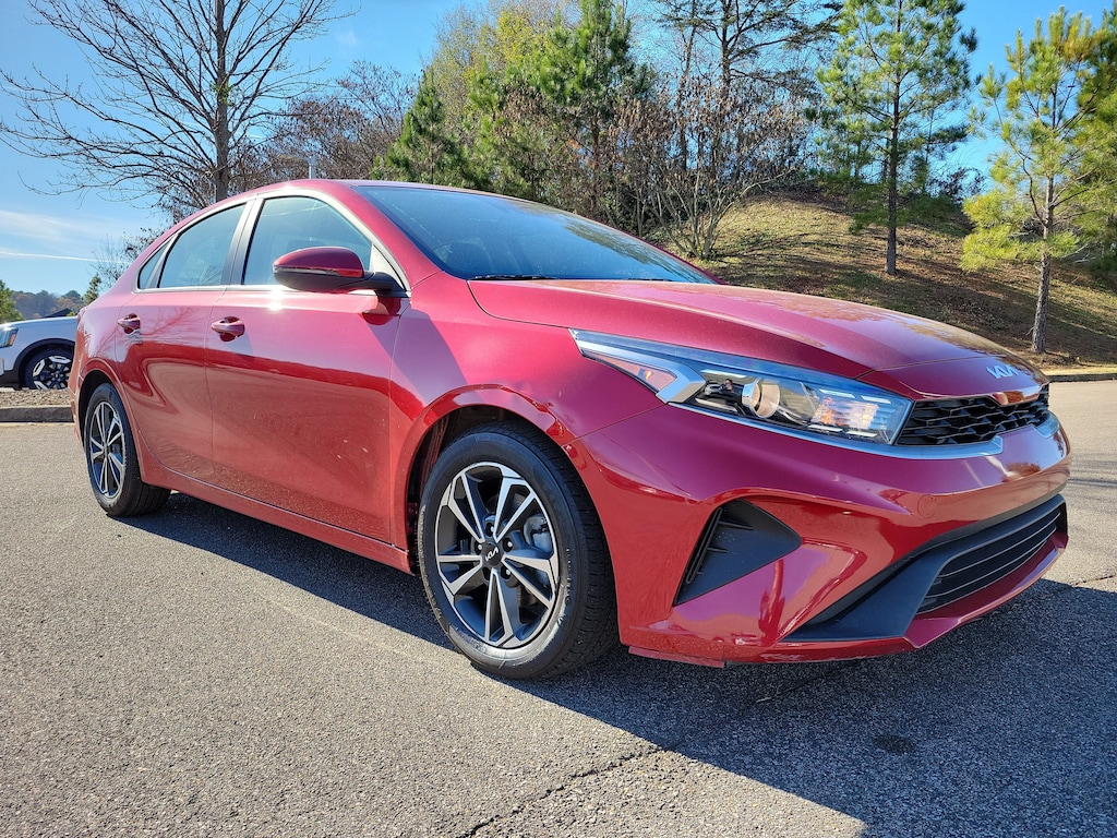 Used 2024 Kia Forte LXS Sedan
