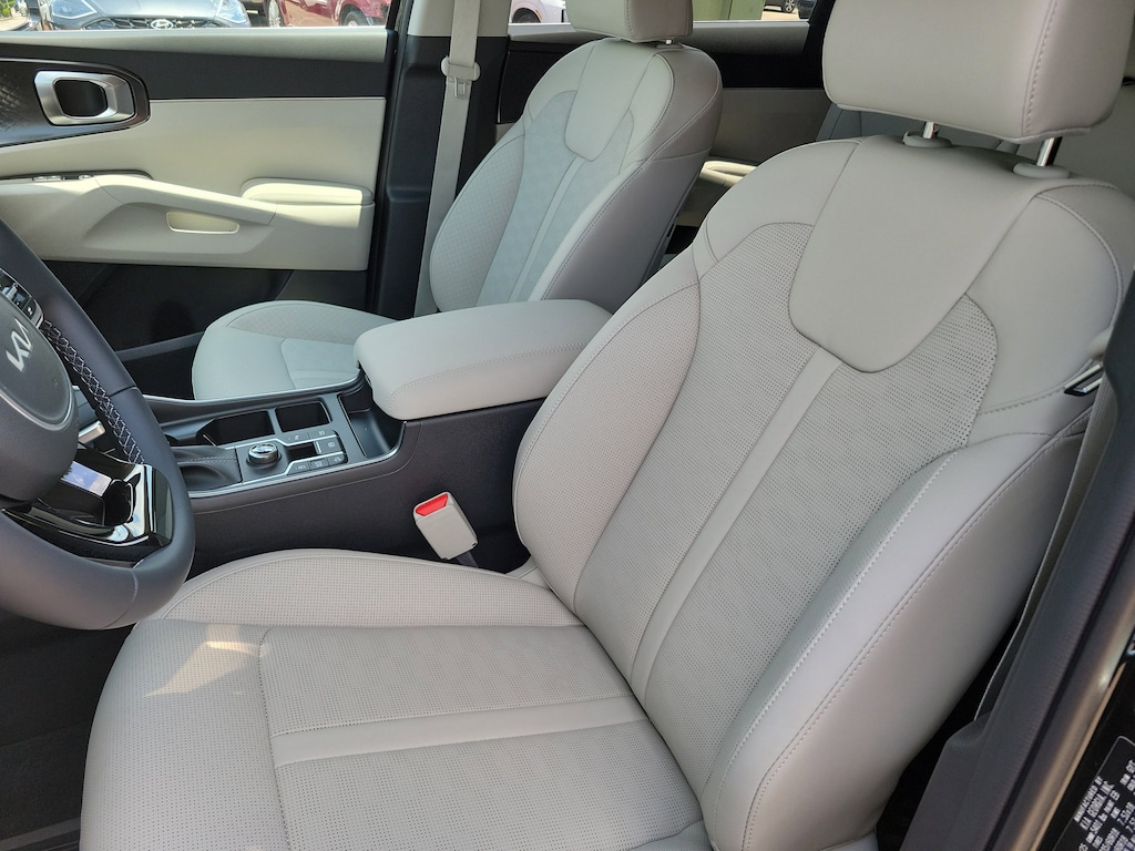 New 2025 Kia Sorento S SUV