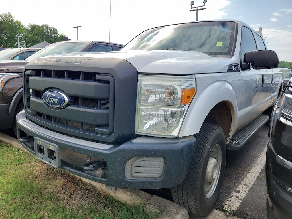 Used 2014 Ford F-250 XLT Truck Crew Cab