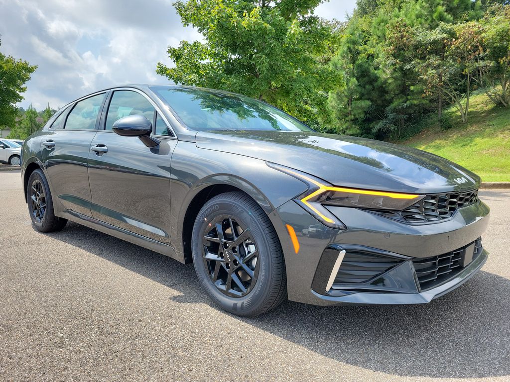 2026 Kia K5 LXS - Photo 6