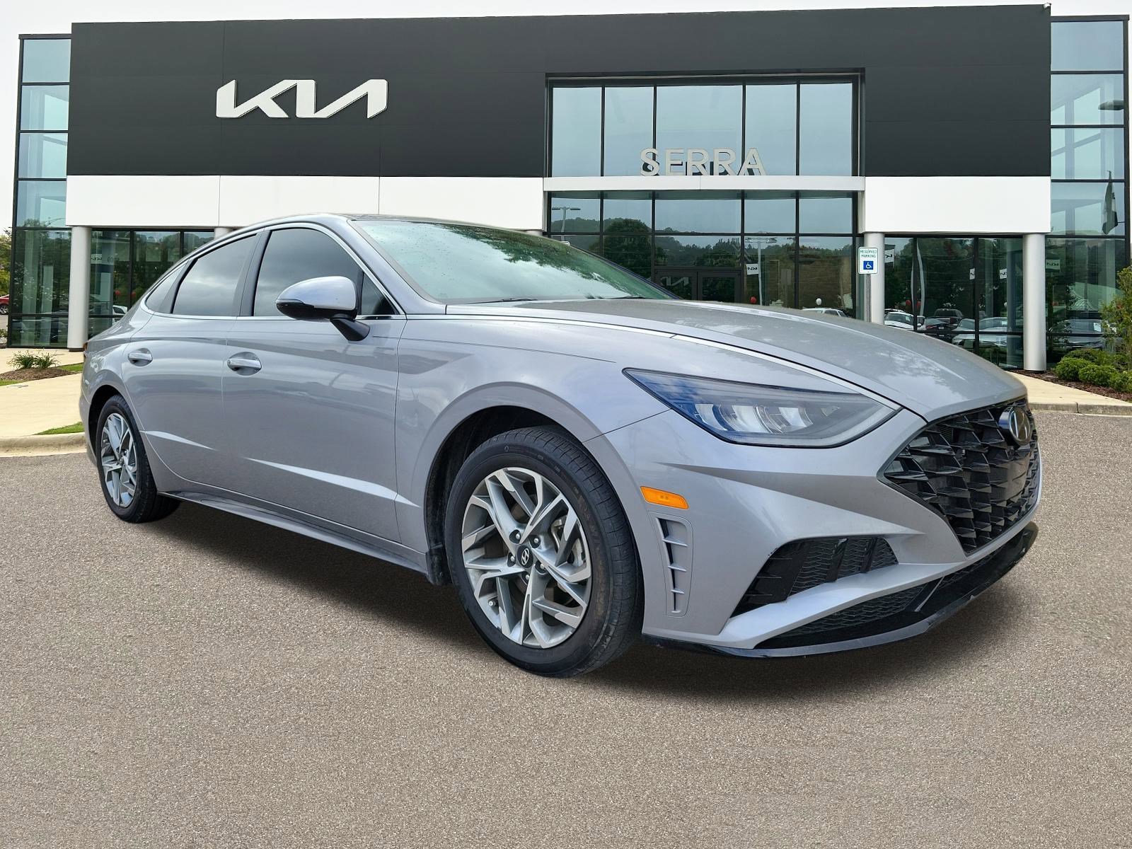 2023 Hyundai Sonata SEL's photo