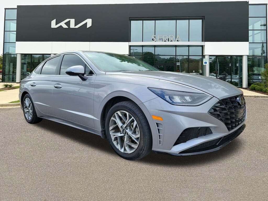 Used 2023 Hyundai Sonata SEL Sedan