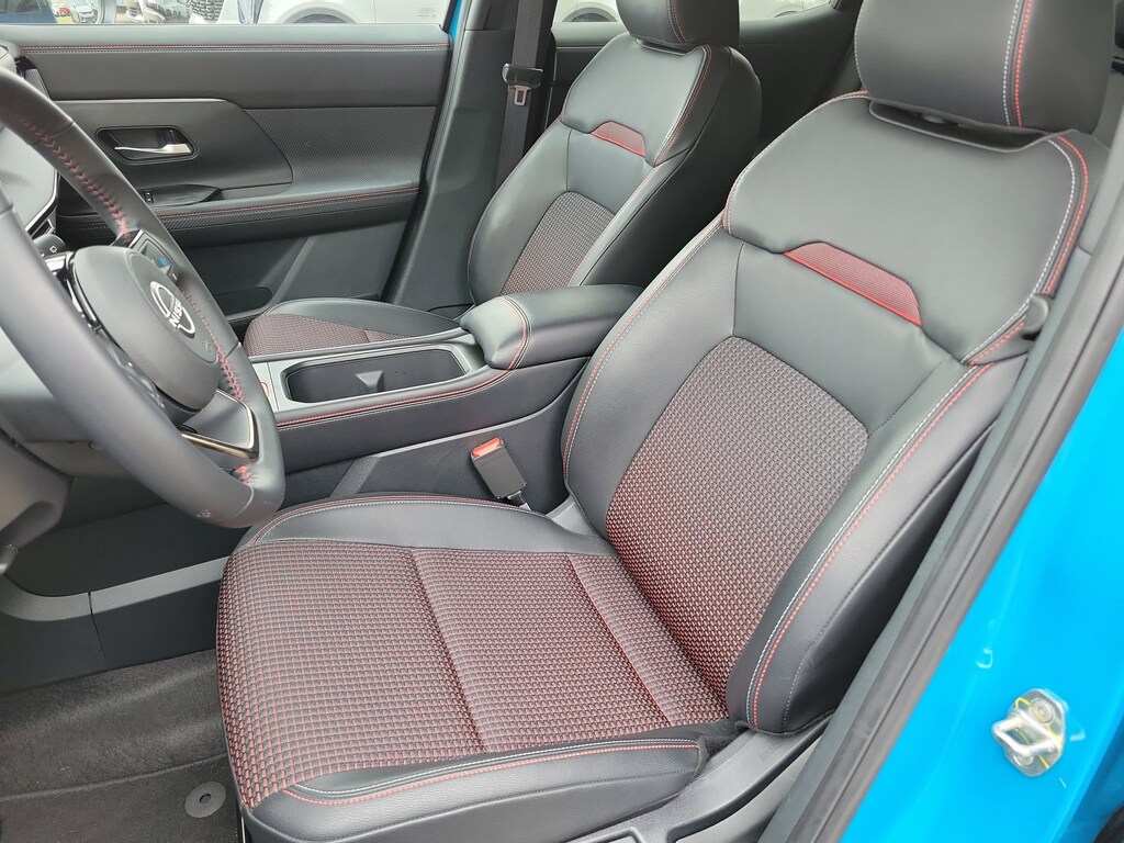 Used 2025 Nissan Kicks SR SUV