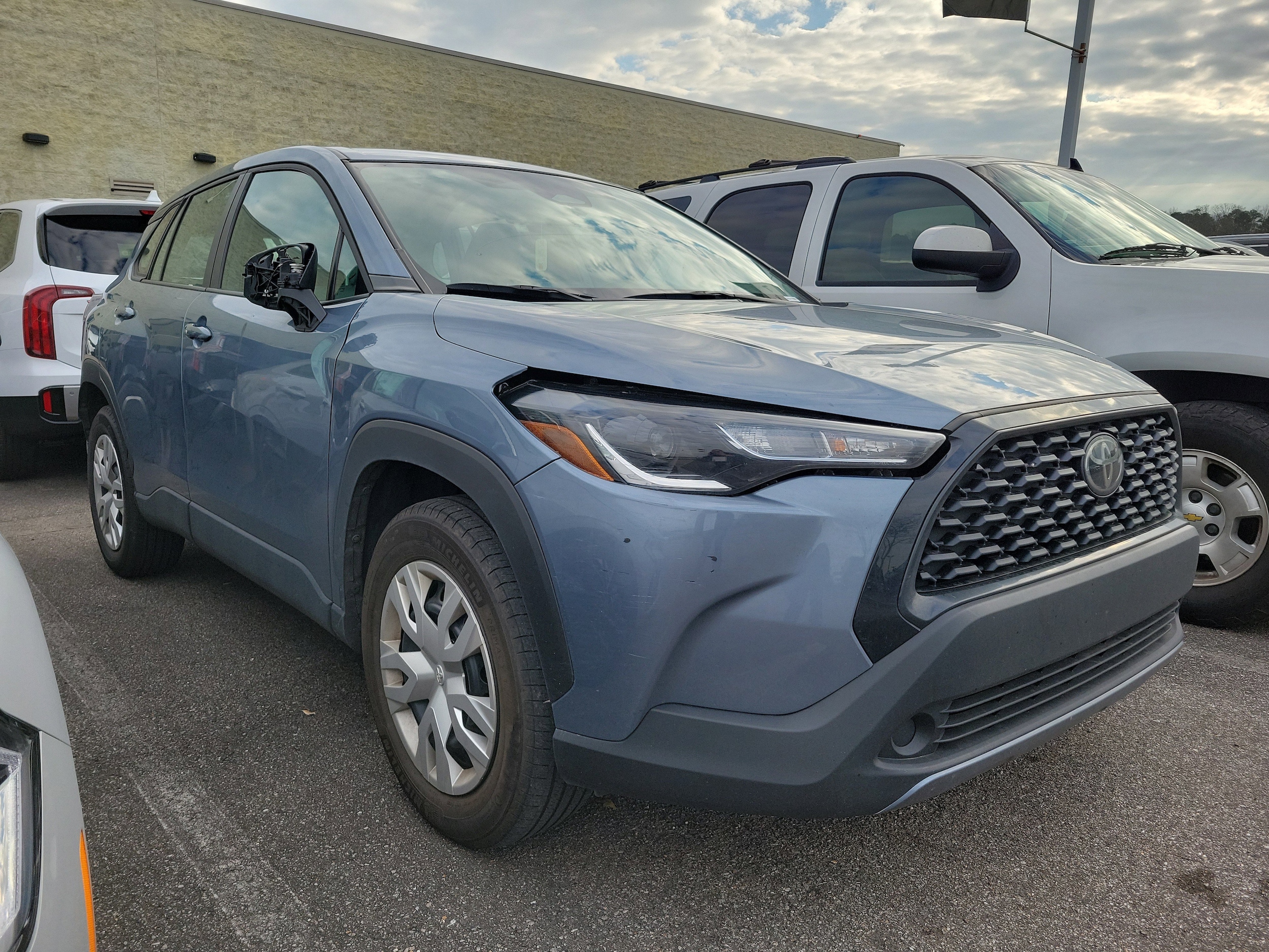 2024 Toyota Corolla Cross L's photo