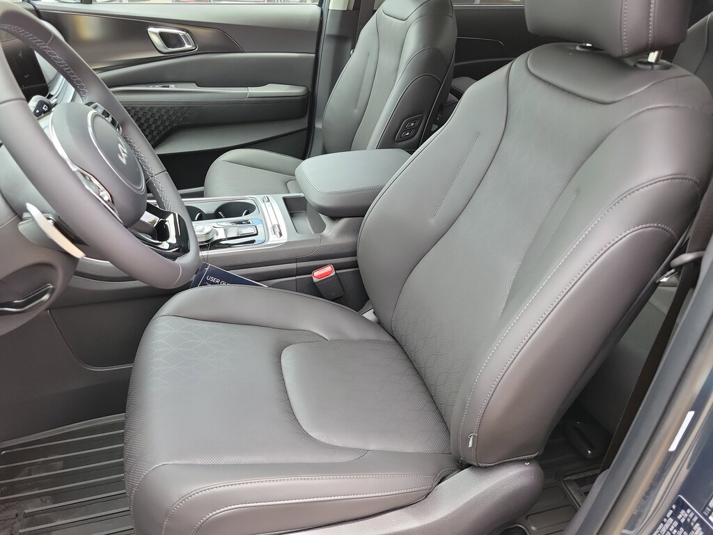 New 2026 Kia Carnival Hybrid SX Van Passenger Van