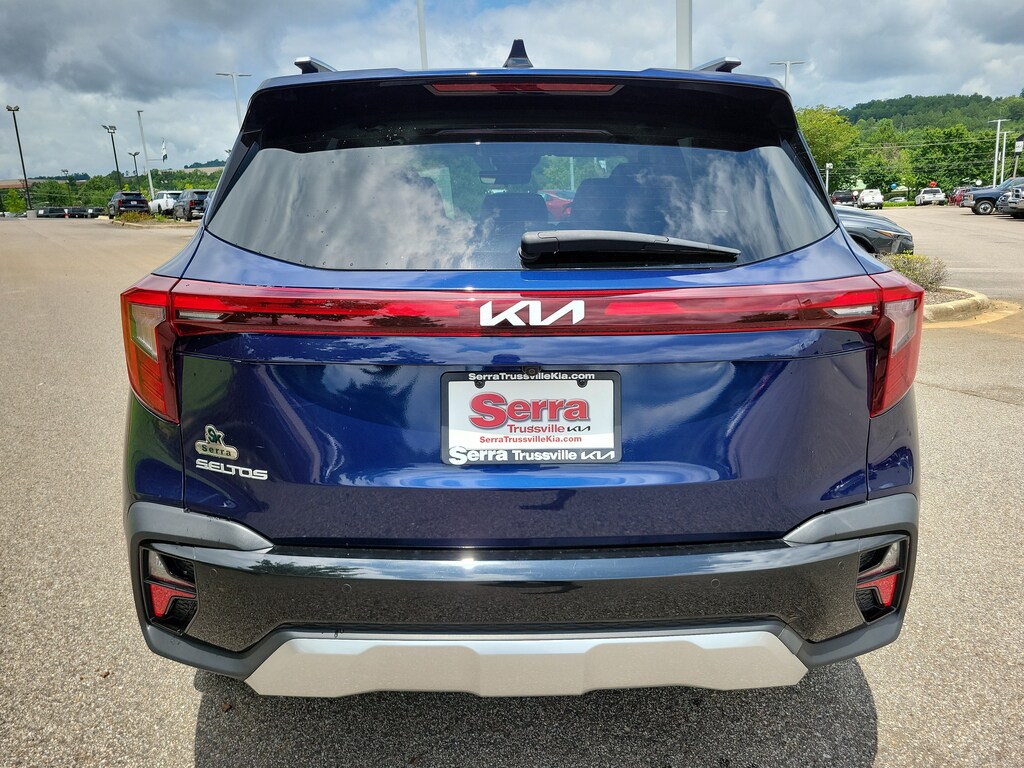 Used 2025 Kia Seltos EX SUV