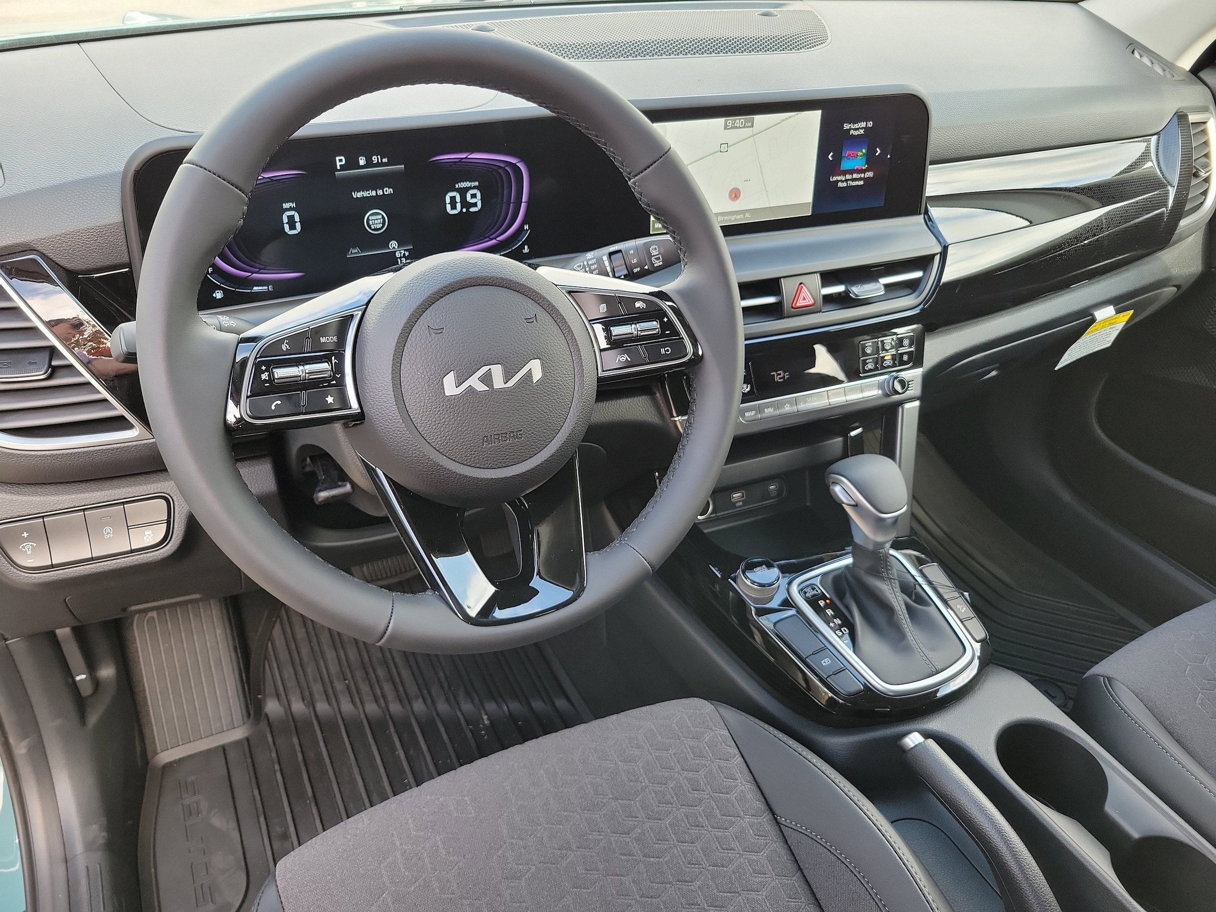 2026 Kia Seltos S photo 2