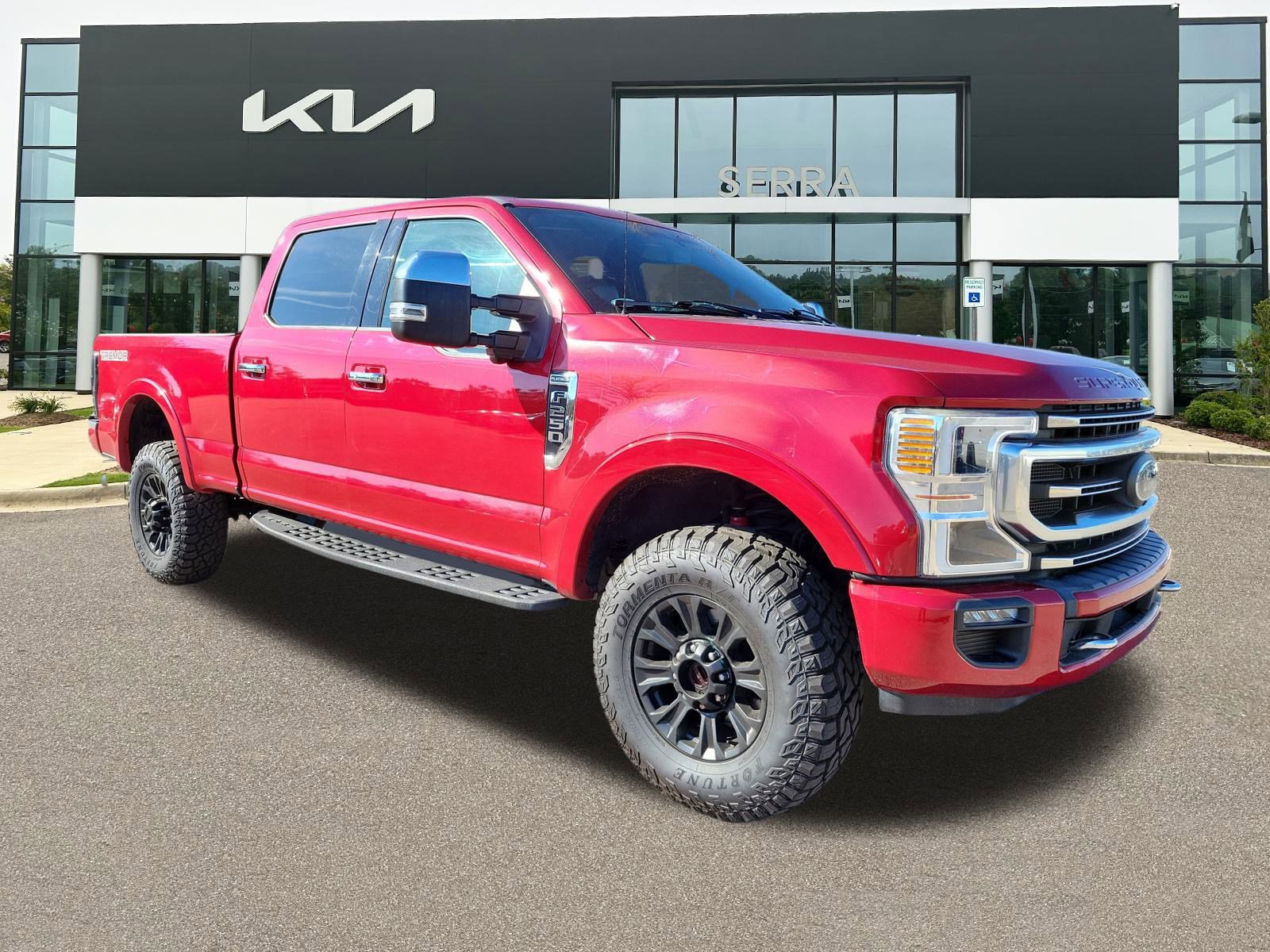 2020 Ford F-250 Super Duty Platinum's photo