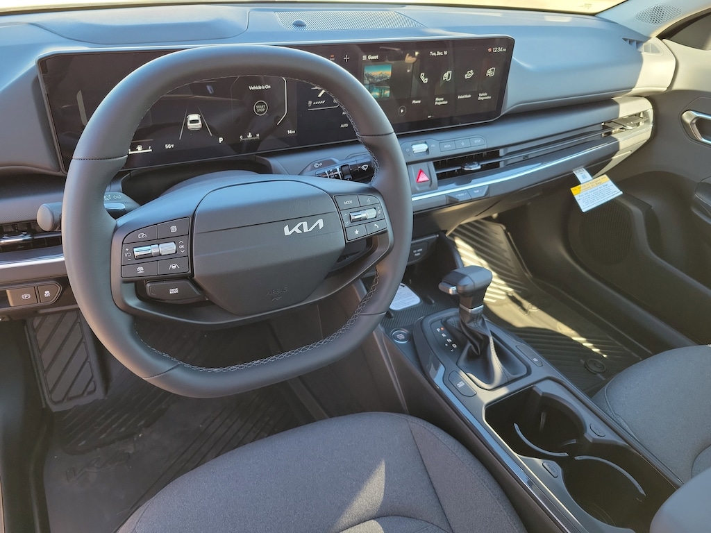 New 2025 Kia K4 EX Sedan