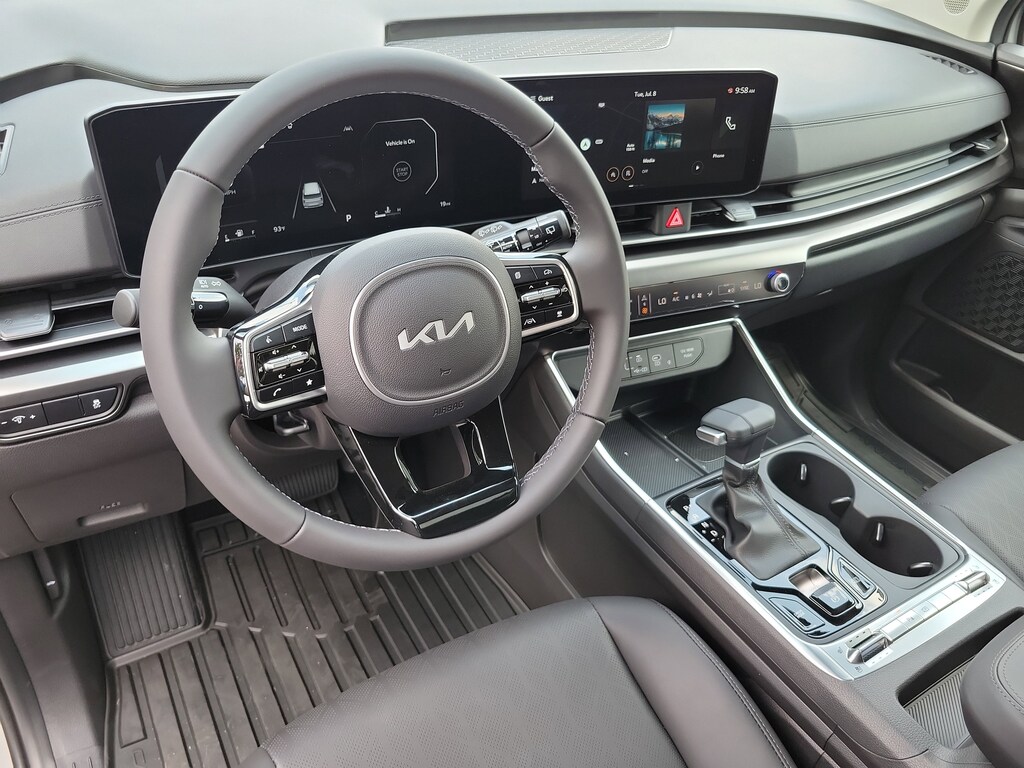 New 2026 Kia Carnival SX Van Passenger Van