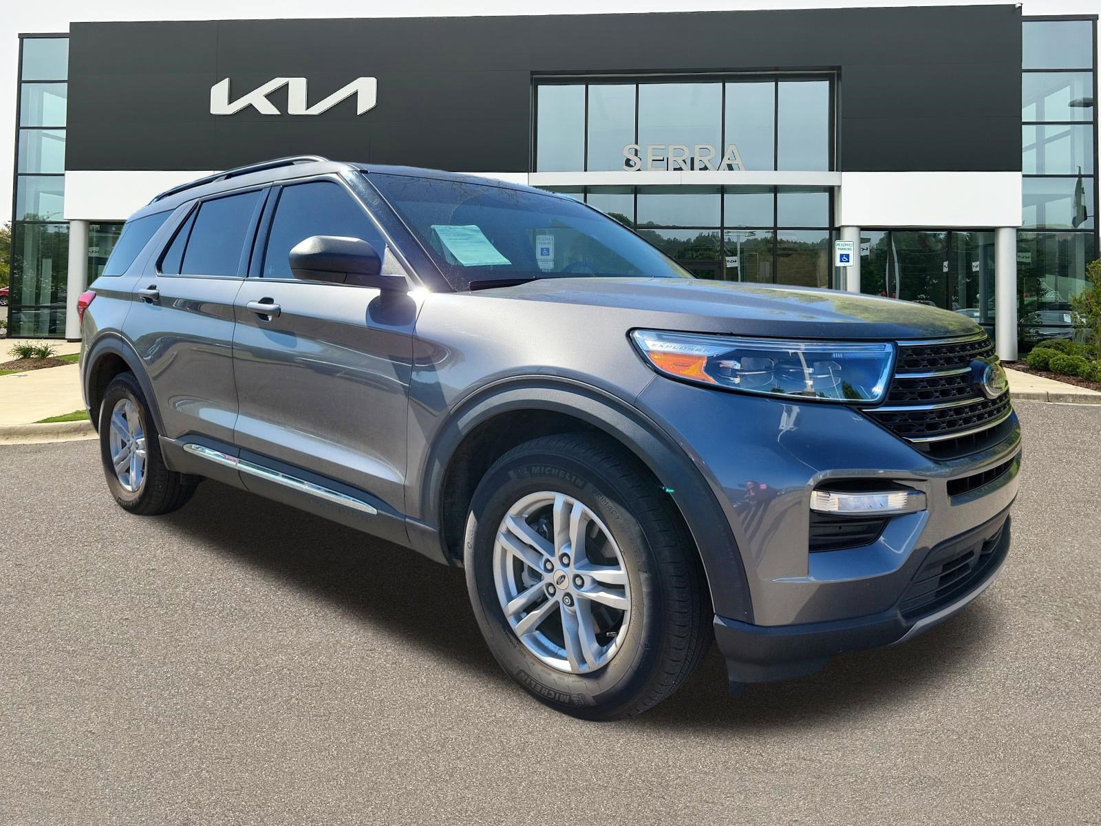2022 Ford Explorer XLT 4WD's photo