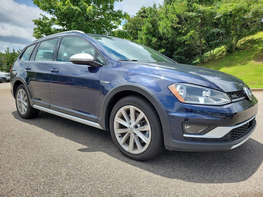 Used 2017 Volkswagen Golf Alltrack TSI SE 4MOTION Wagon
