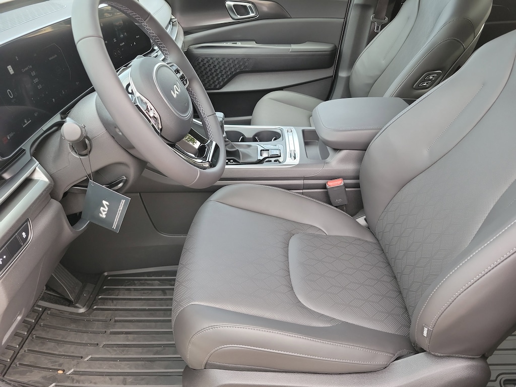 New 2026 Kia Carnival SX Van Passenger Van