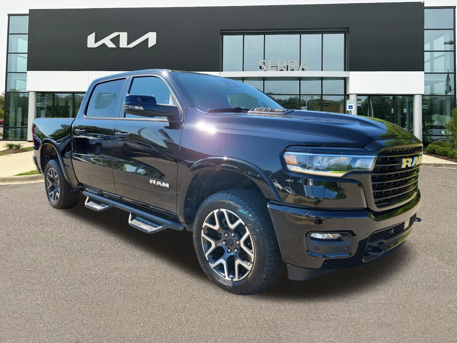 2025 RAM 1500 Laramie 4x4 Crew Cab 5'7's photo