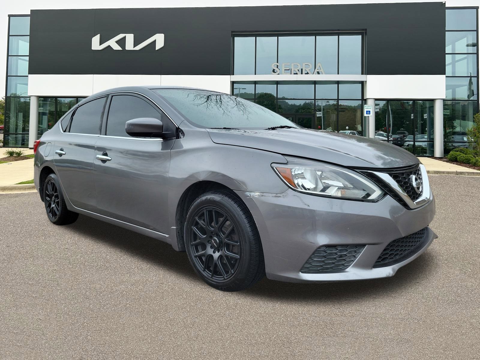 2017 Nissan Sentra S's photo
