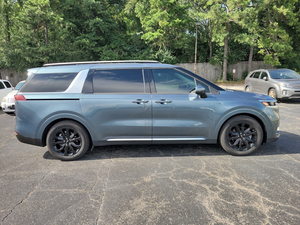 Used 2022 Kia Carnival SX Prestige MPV