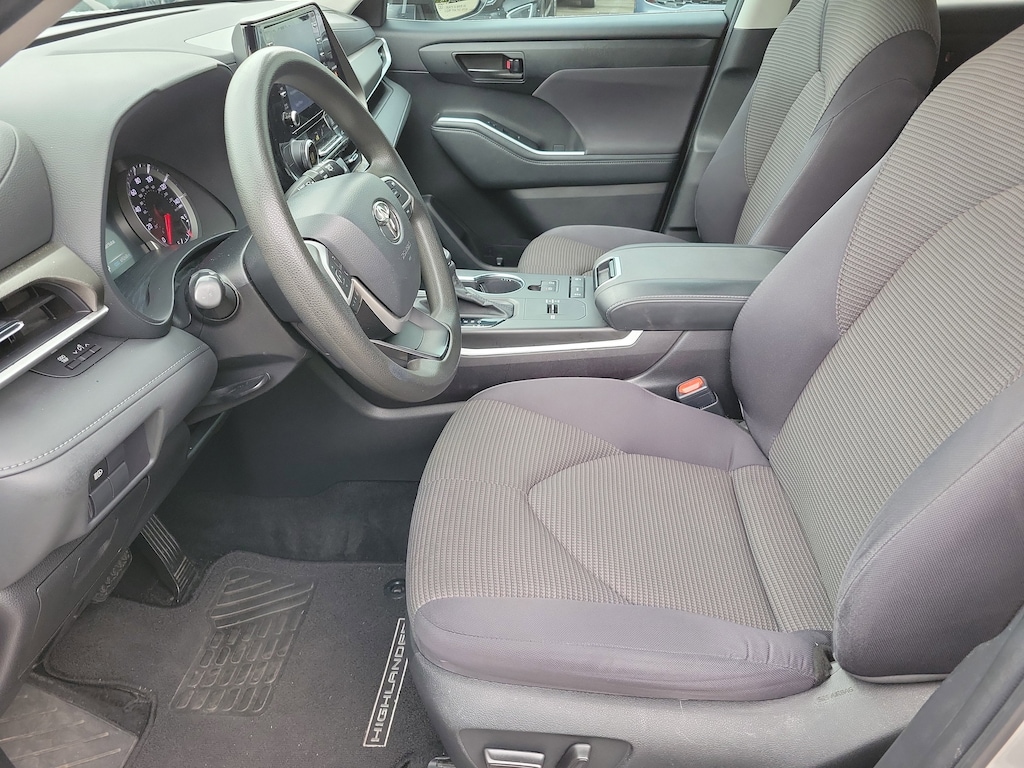Used 2022 Toyota Highlander L SUV