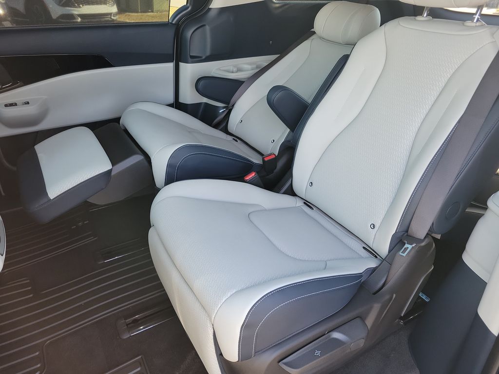 2026 Kia Carnival SX Prestige - Photo 13