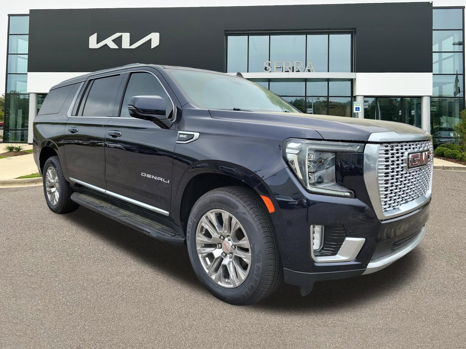 2021 GMC Yukon Denali 2WD's photo