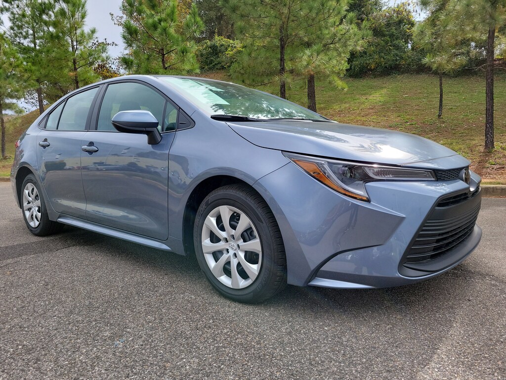 Used 2025 Toyota Corolla LE Sedan