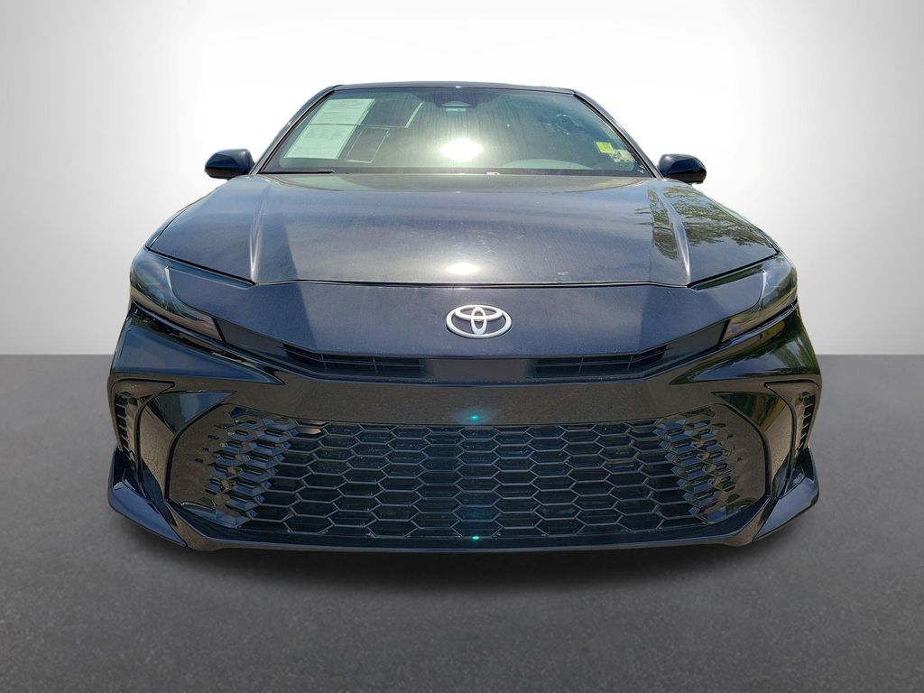 2025 Toyota Camry SE - Photo 8
