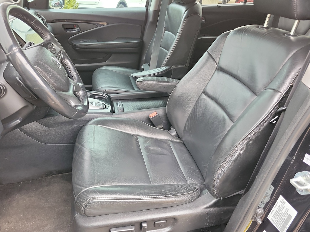 Used 2021 Honda Pilot Touring 8 Passenger 2WD SUV