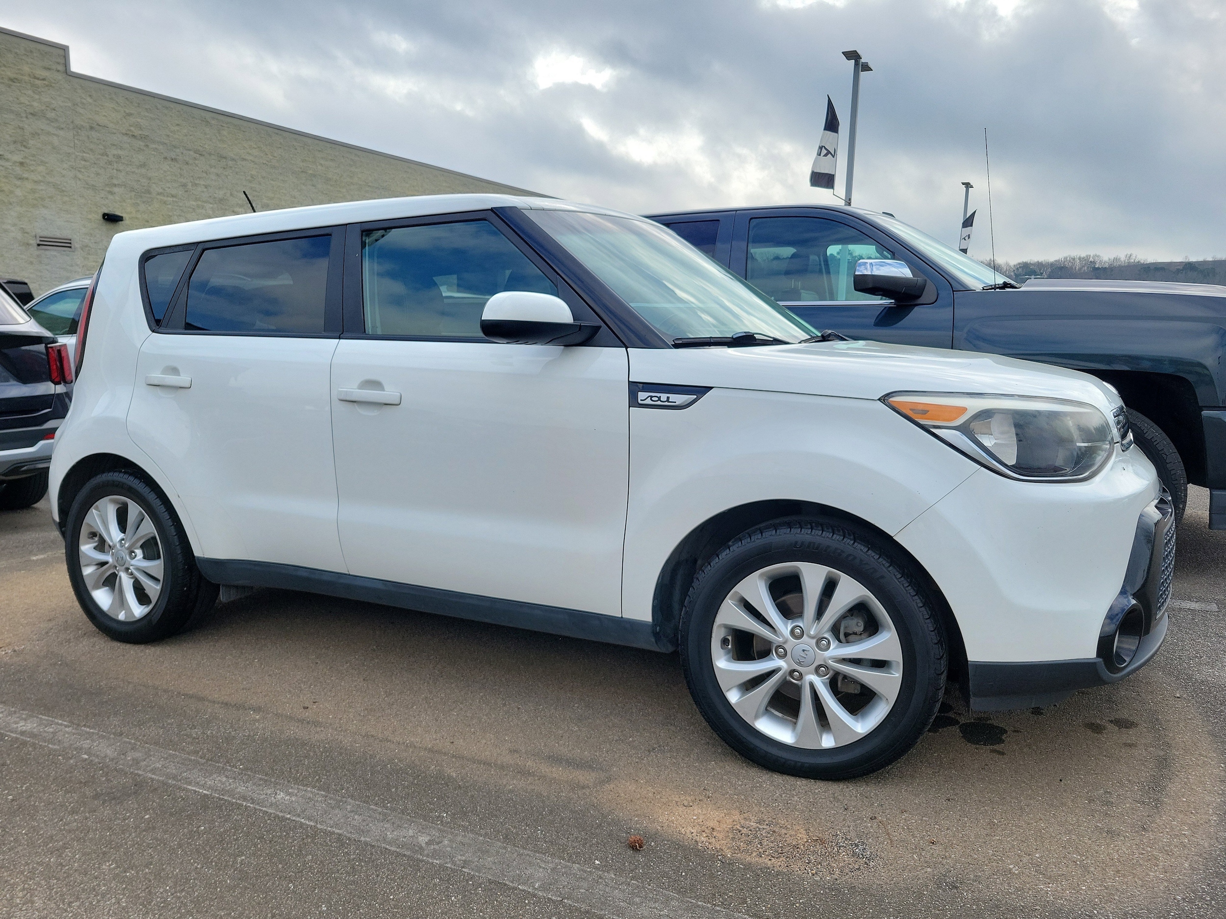 2016 Kia Soul +