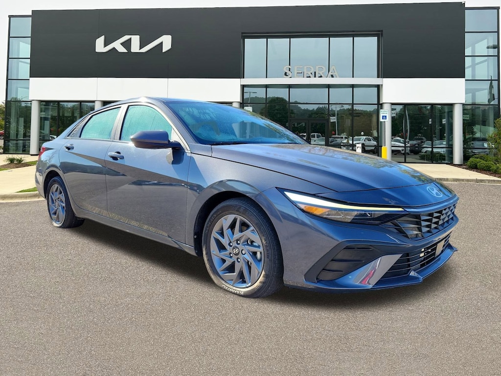 Used 2024 Hyundai Elantra SEL Sedan