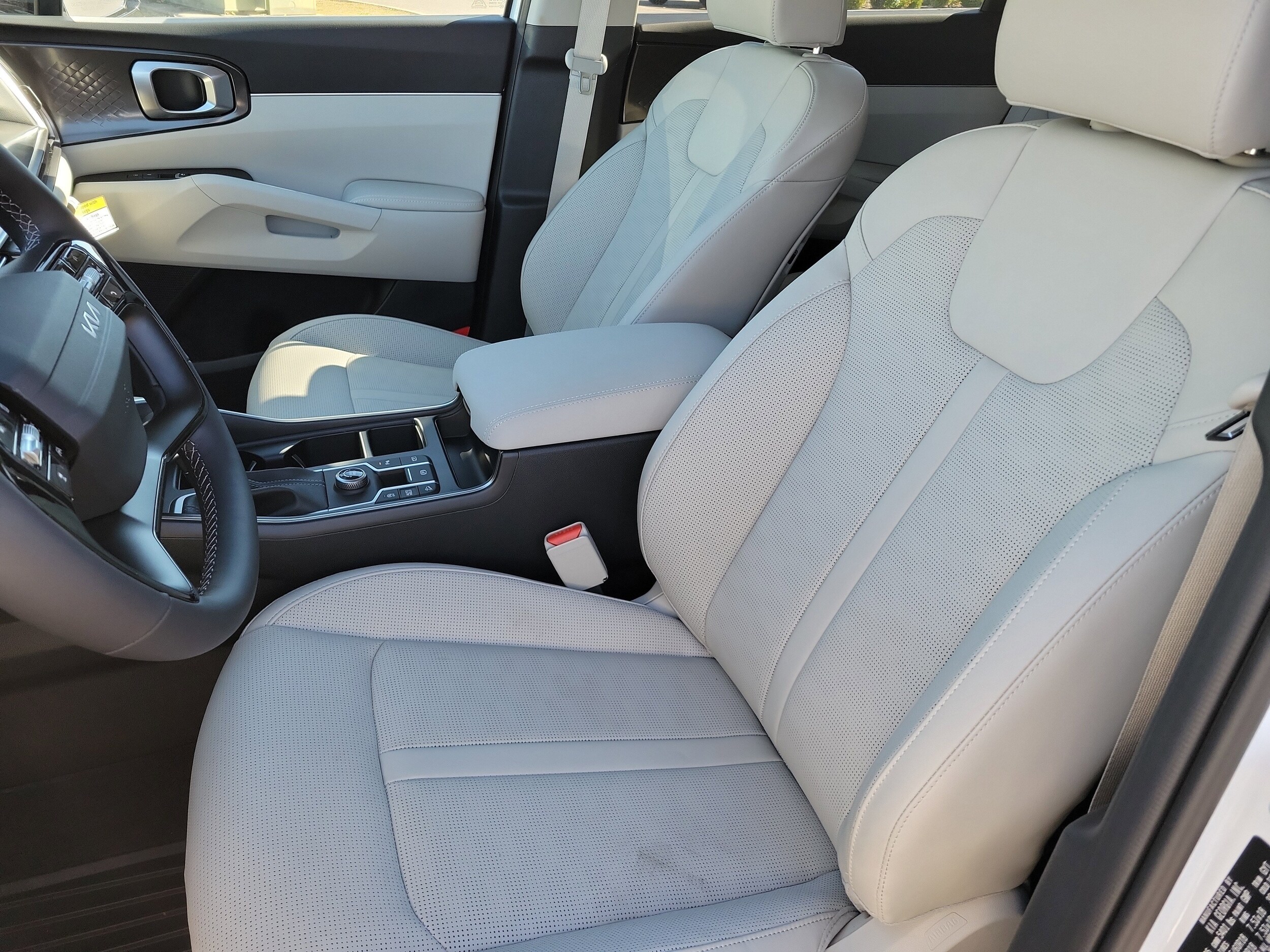 2026 Kia Sorento S photo 3