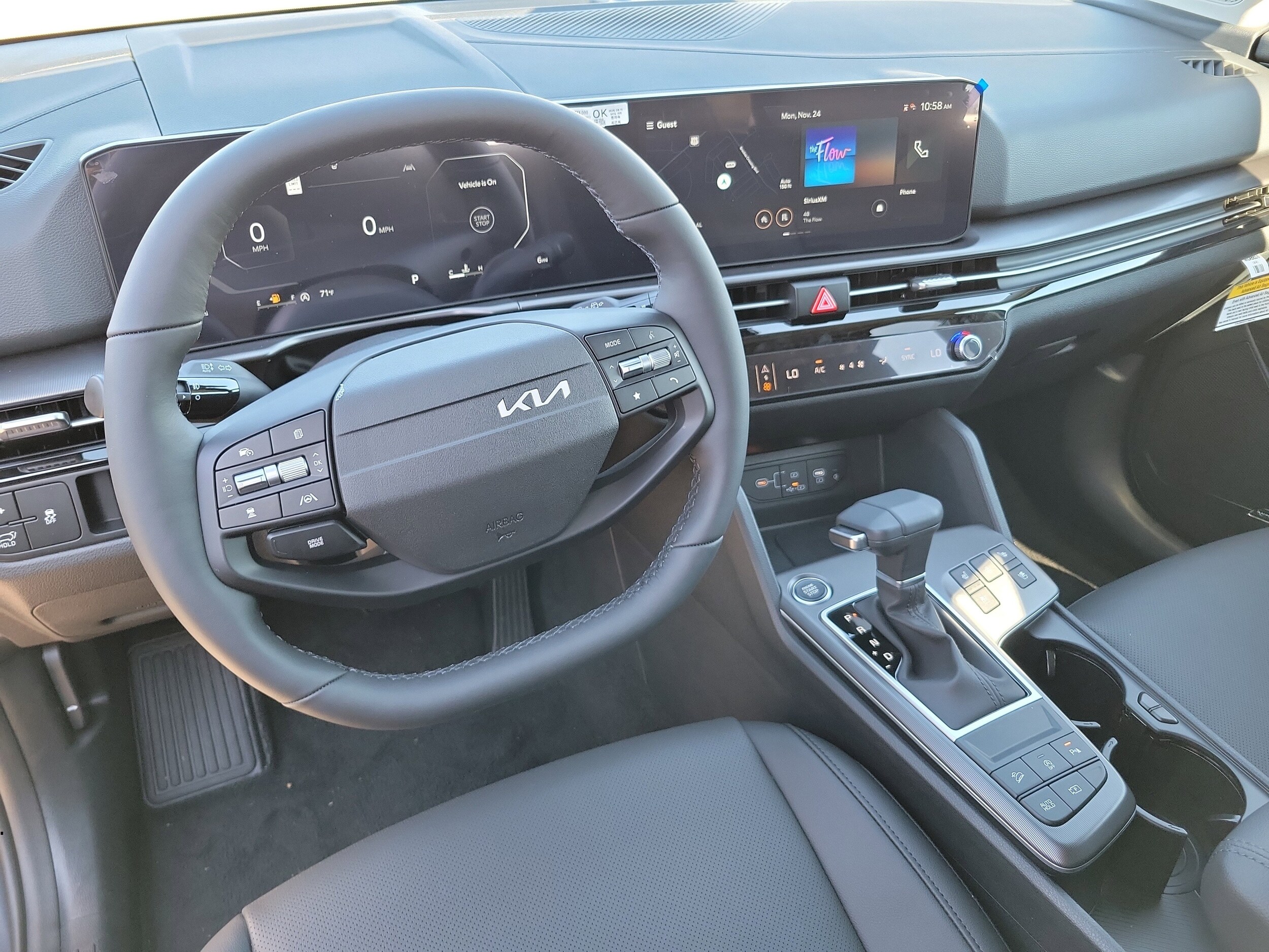 2026 Kia Sportage photo 2