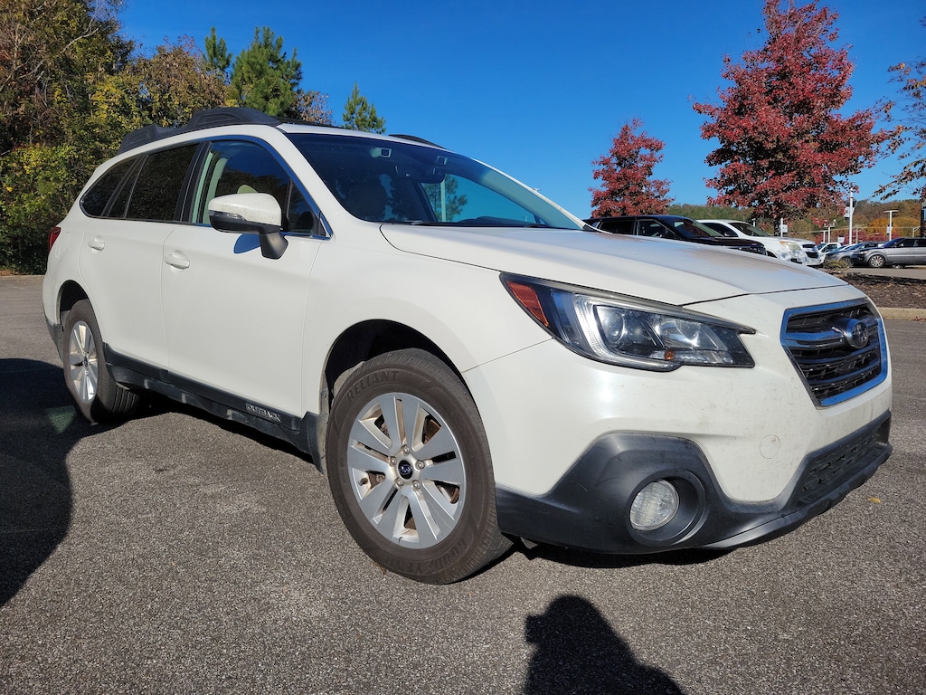 Used 2018 Subaru Outback 2.5i Premium with SUV