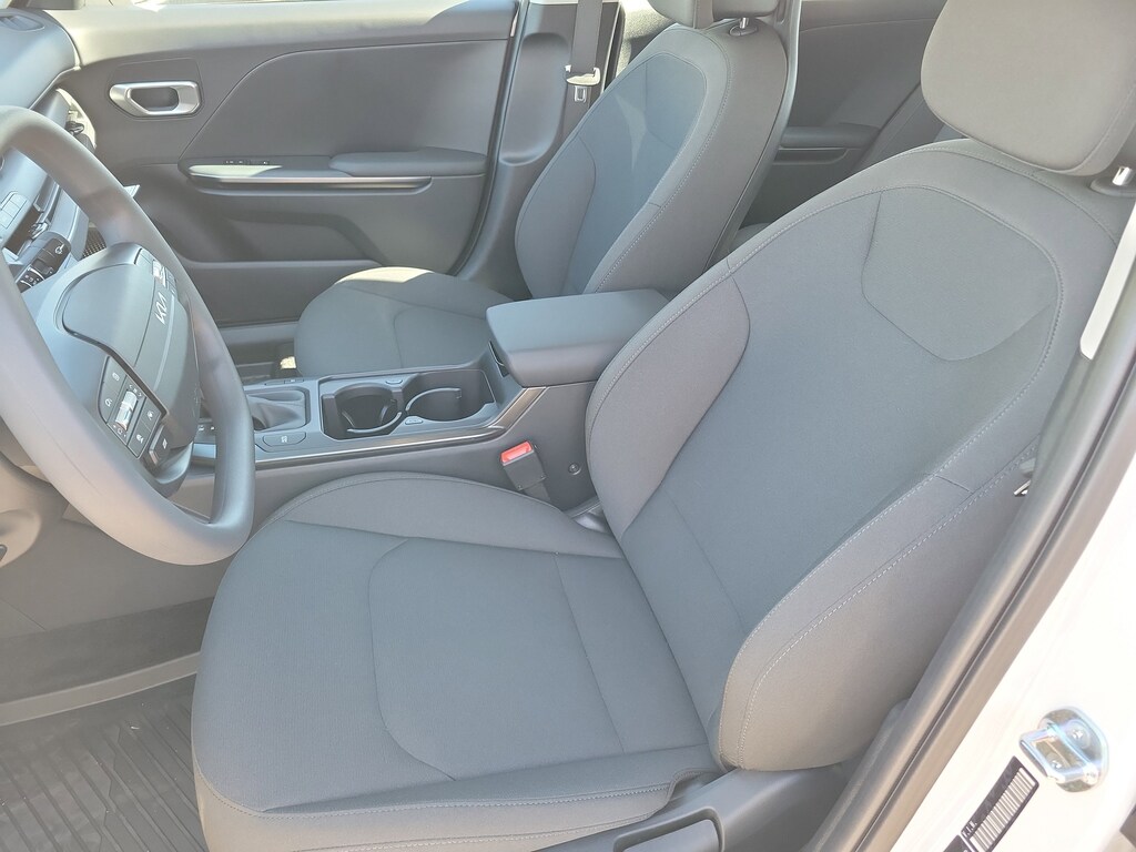 New 2026 Kia K4 LXS Sedan