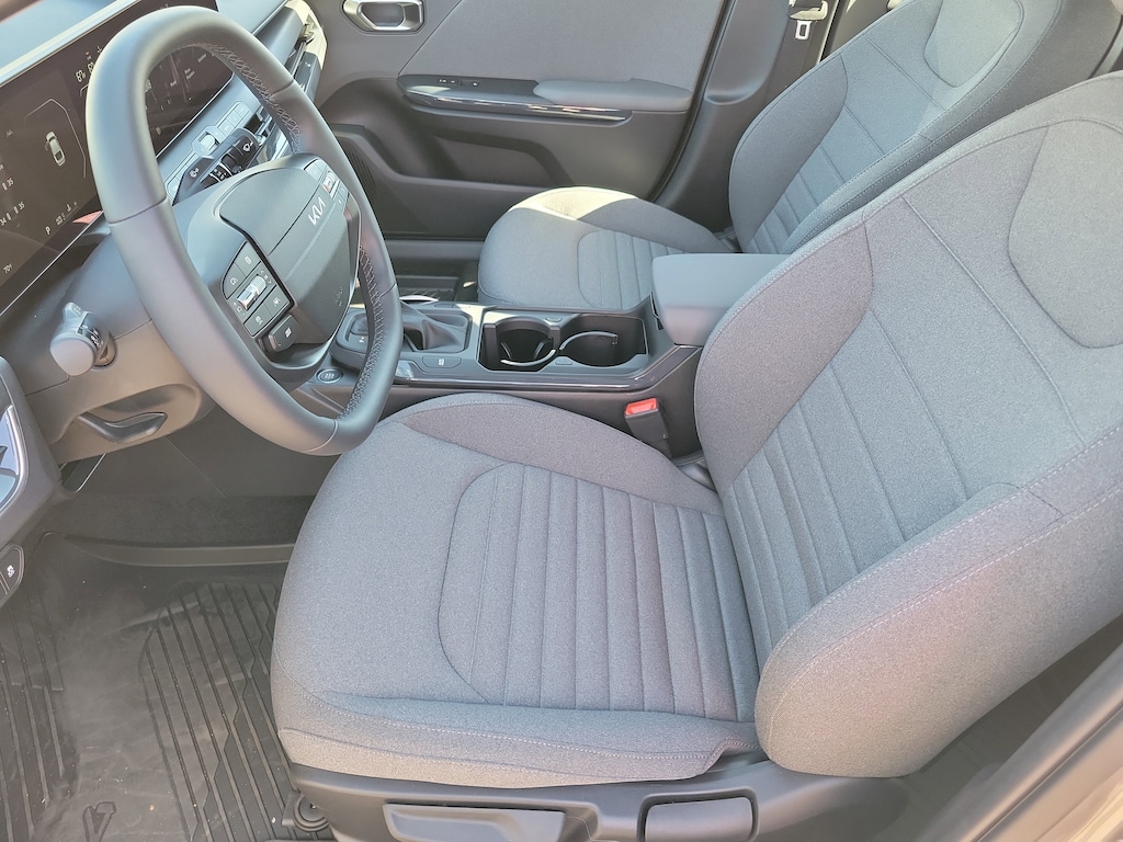 New 2025 Kia K4 EX Sedan