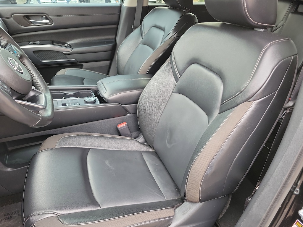 Used 2024 Nissan Pathfinder SL SUV