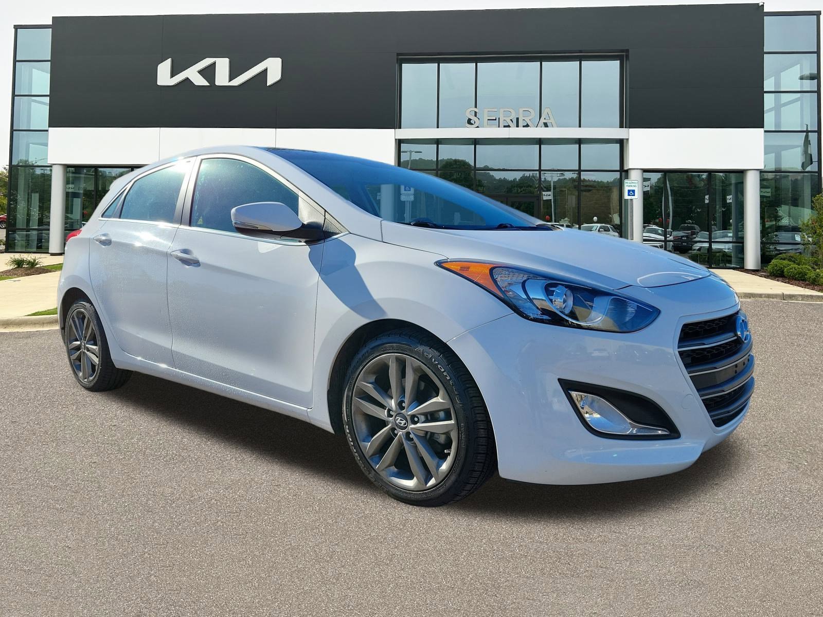 2017 Hyundai Elantra GT GT's photo