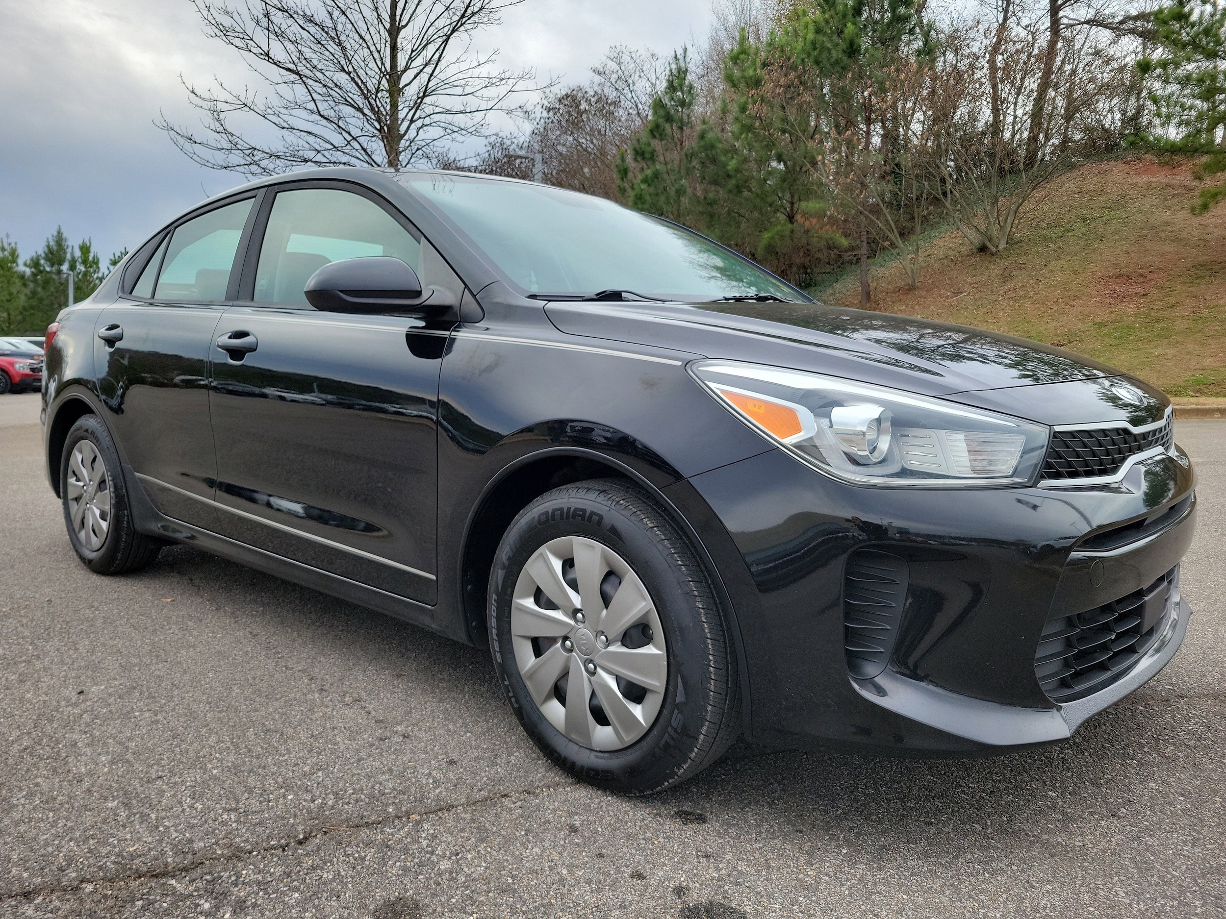 2019 Kia RIO S's photo