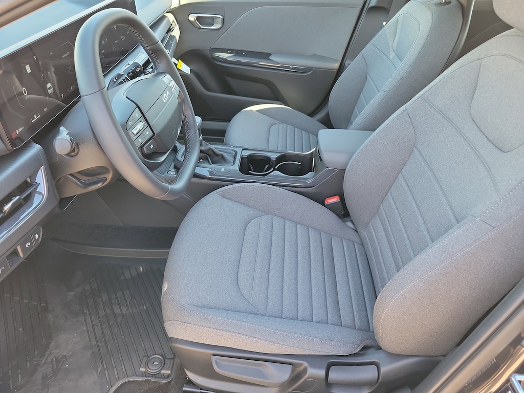 New 2025 Kia K4 EX Sedan