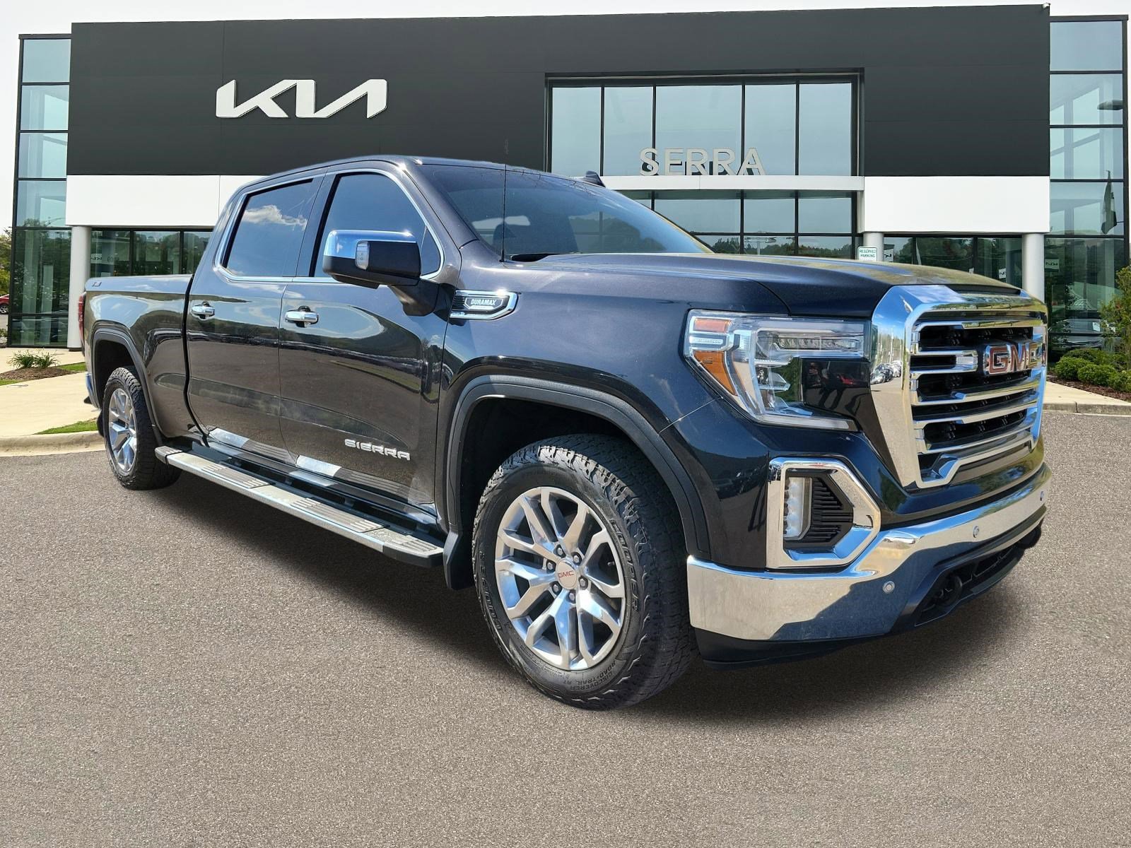 2020 GMC Sierra 4WD Crew Cab Short Box SLT's photo